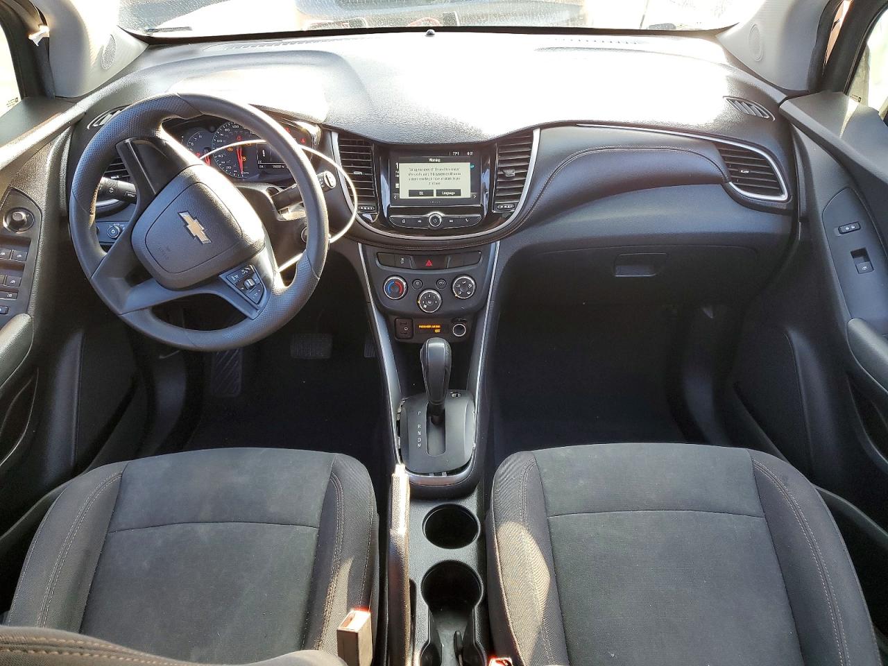 2017 CHEVROLET TRAX LS photo 8