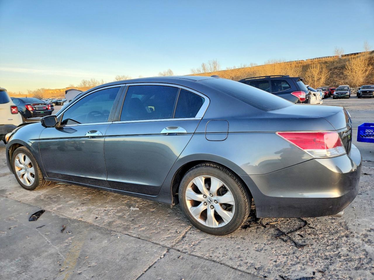 2010 HONDA ACCORD EXL photo 2