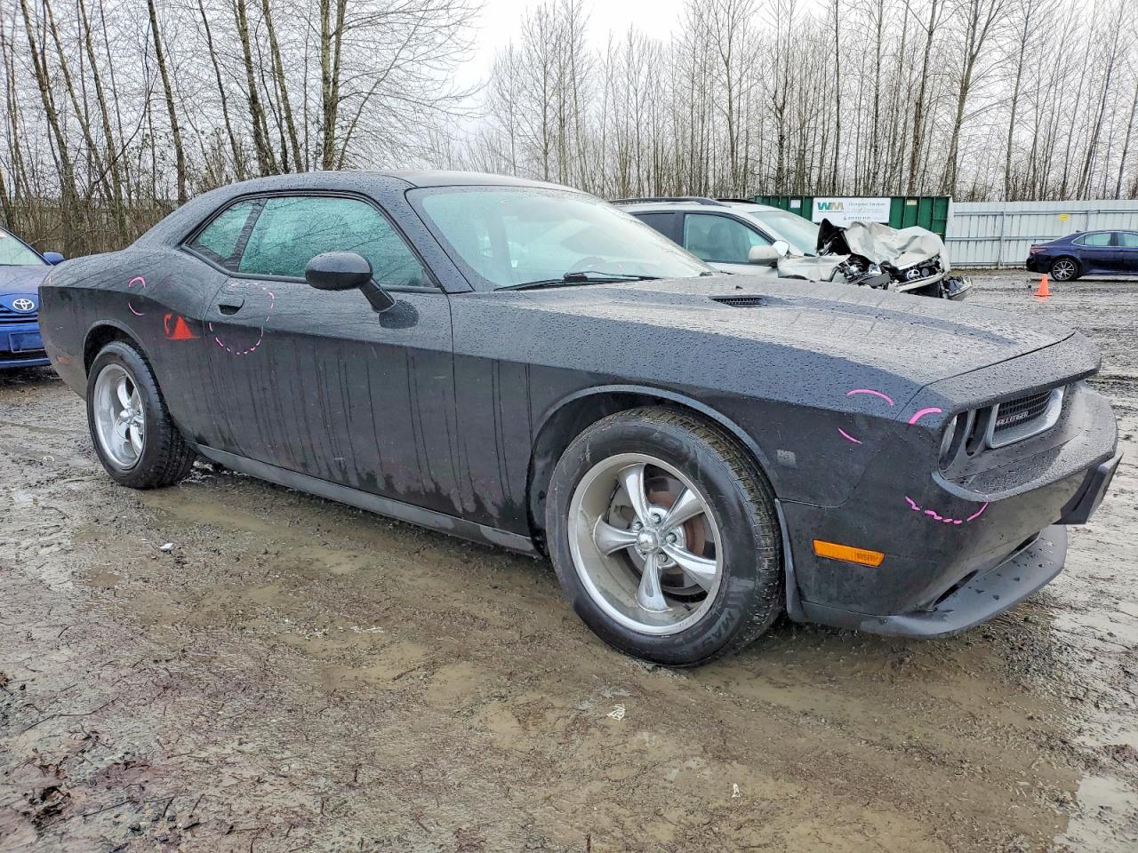 2013 DODGE CHALLENGER SXT photo 4