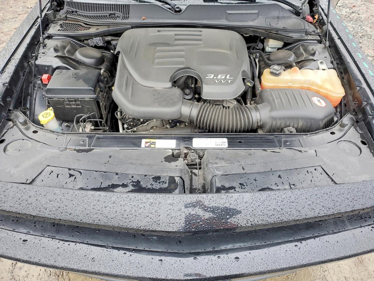 2013 DODGE CHALLENGER SXT photo 11