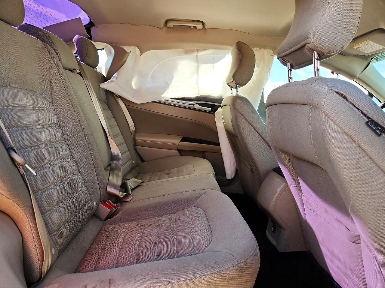 2018 FORD FUSION SE photo 10