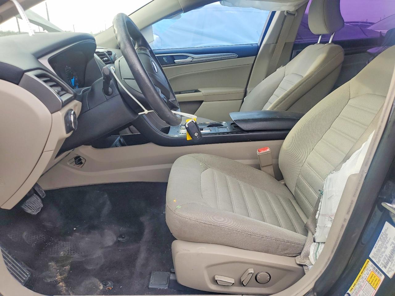2018 FORD FUSION SE photo 7
