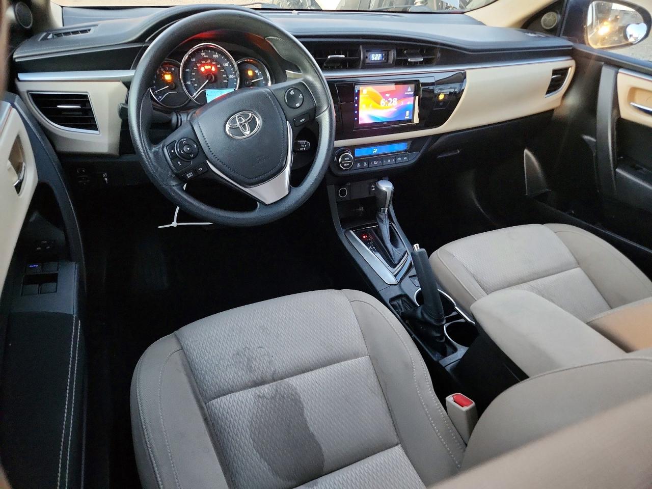 2014 TOYOTA COROLLA L photo 8