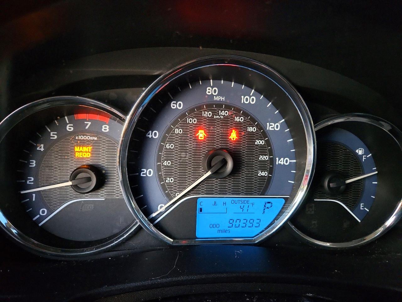 2014 TOYOTA COROLLA L photo 9