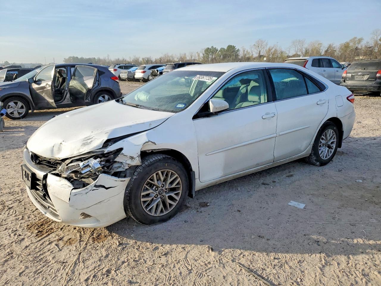 2016 TOYOTA CAMRY