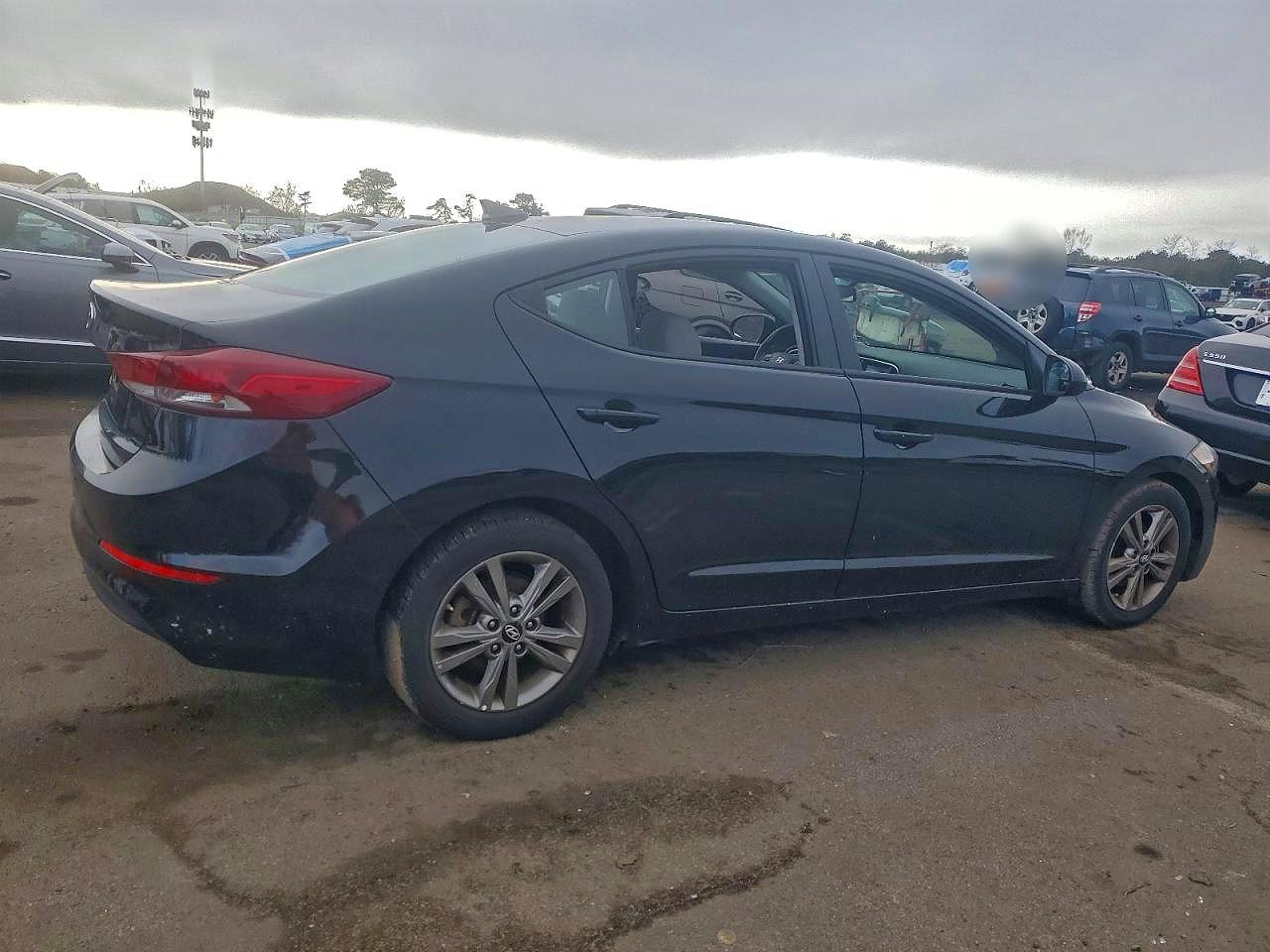 2018 HYUNDAI ELANTRA SEL photo 3