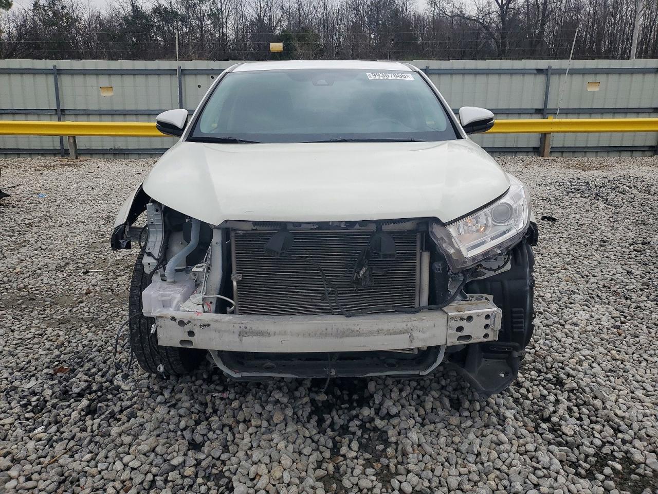 2019 TOYOTA HIGHLANDER LE photo 5