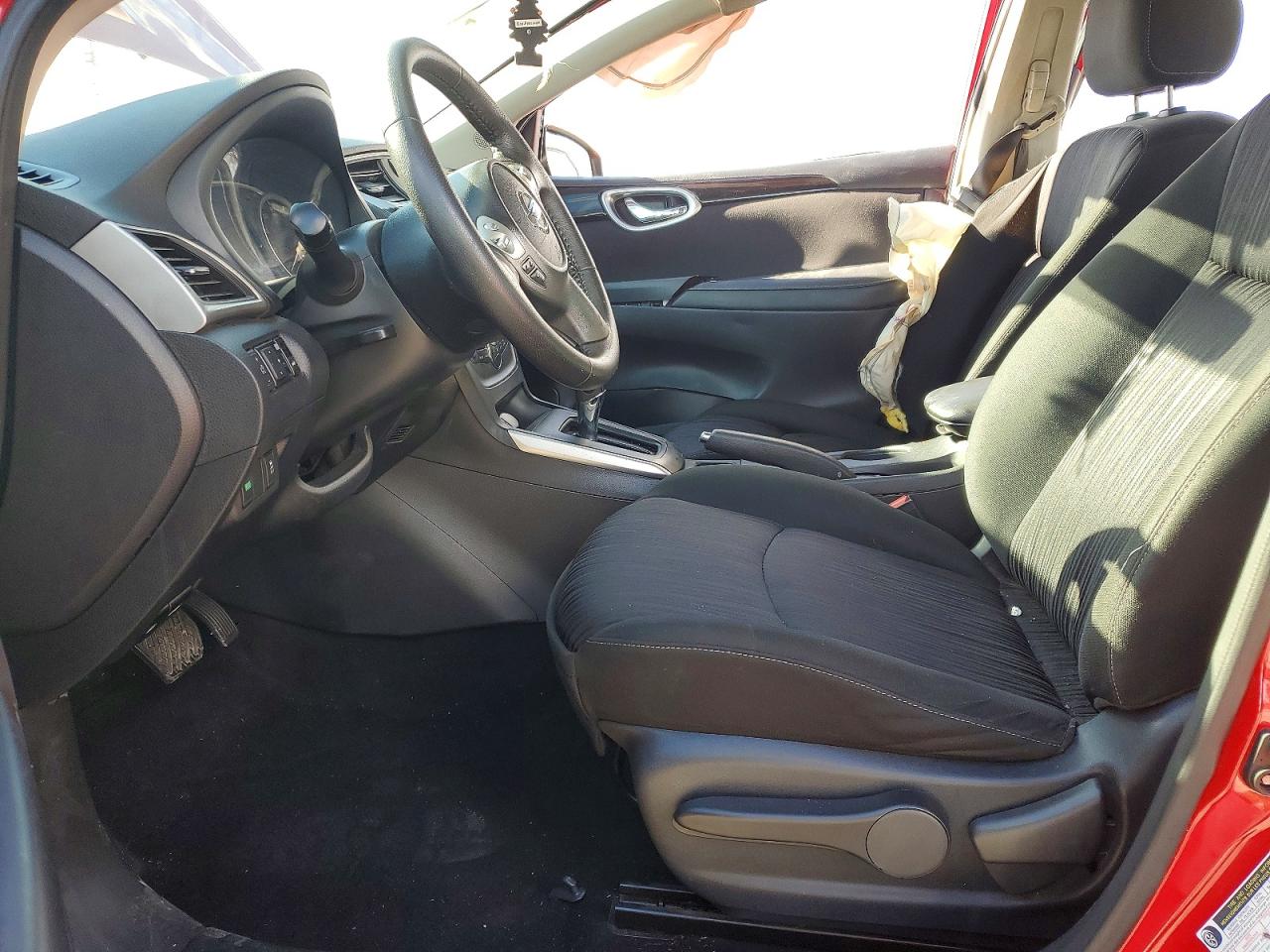 2019 NISSAN SENTRA S photo 7
