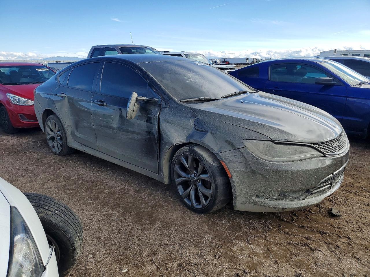 2016 CHRYSLER 200 S photo 4