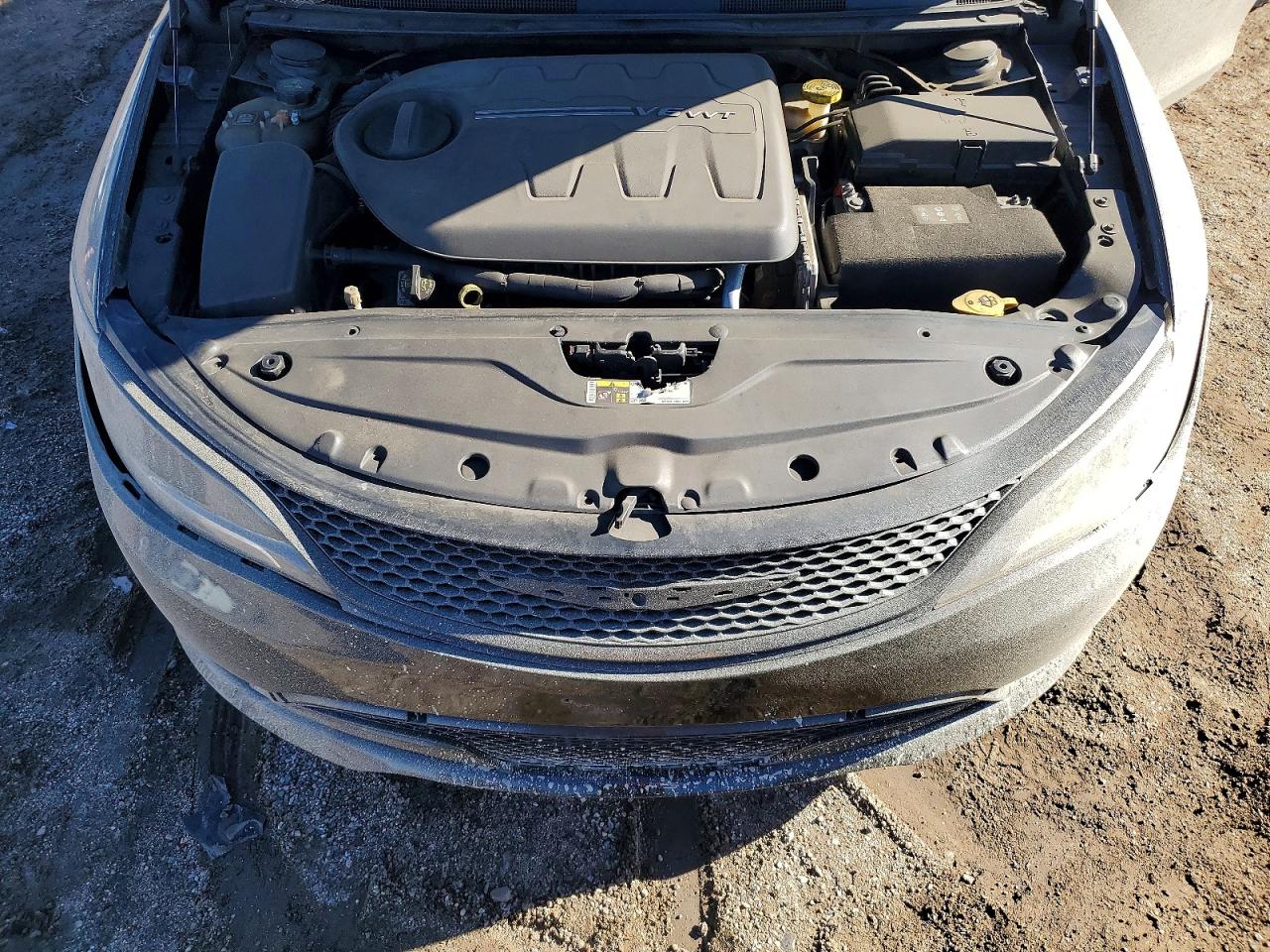 2016 CHRYSLER 200 S photo 11