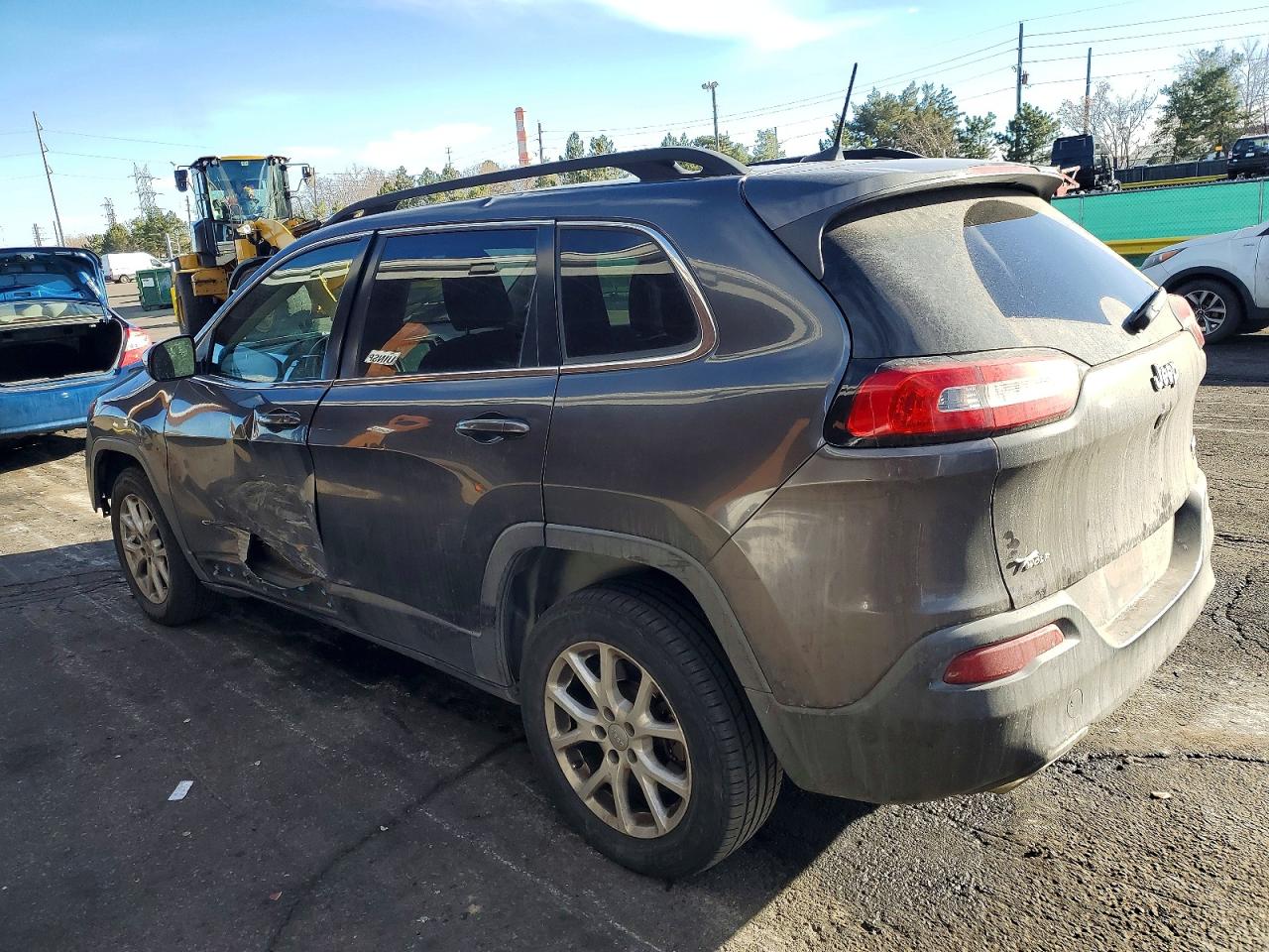 2016 JEEP CHEROKEE LATITUDE photo 2