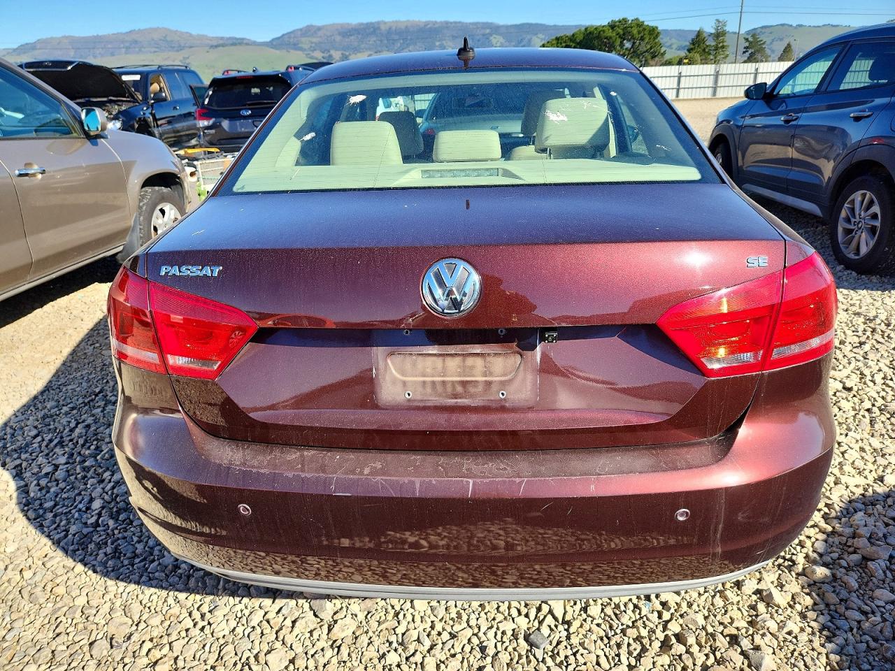 2012 VOLKSWAGEN PASSAT SE photo 6