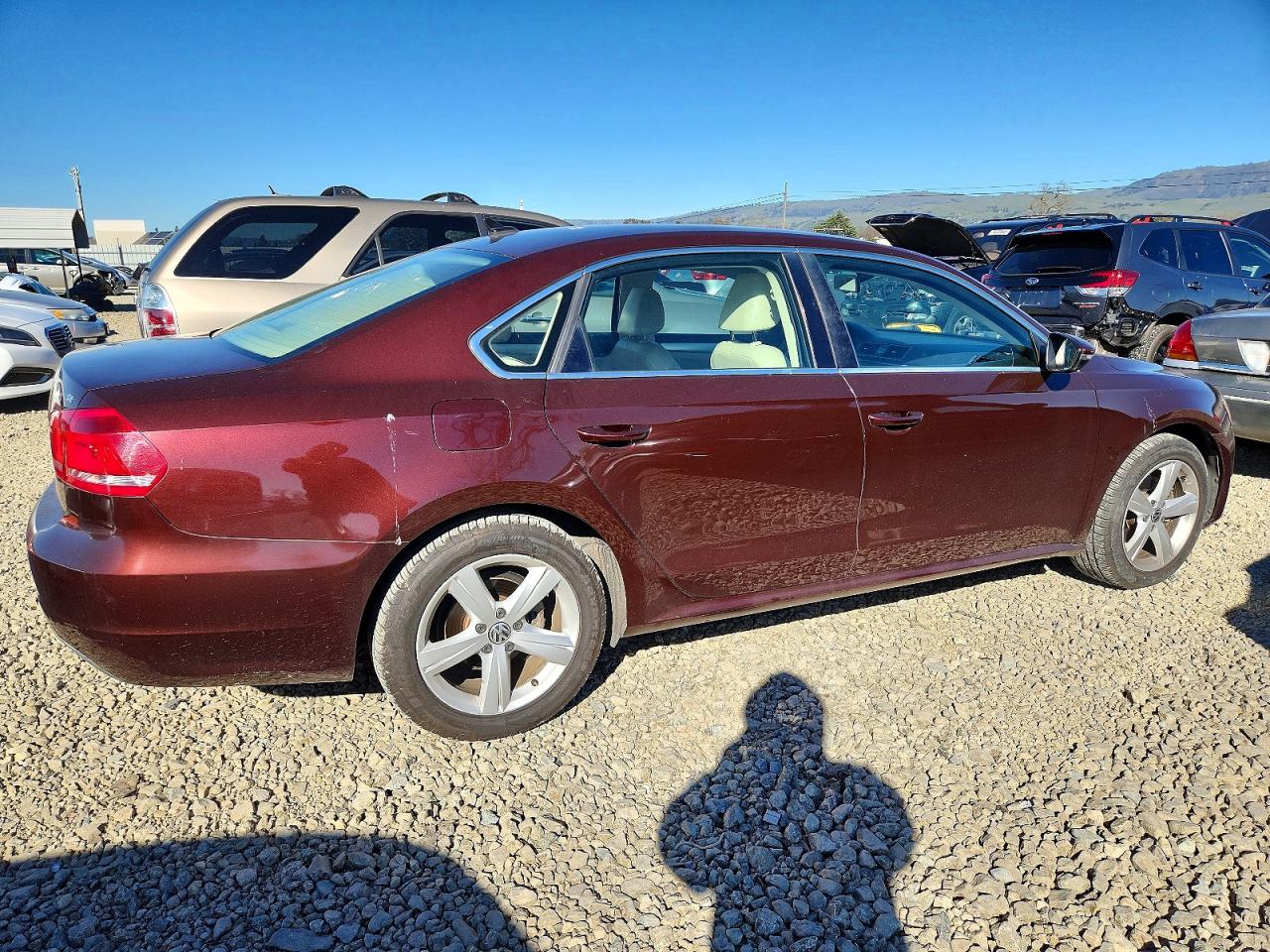 2012 VOLKSWAGEN PASSAT SE photo 3