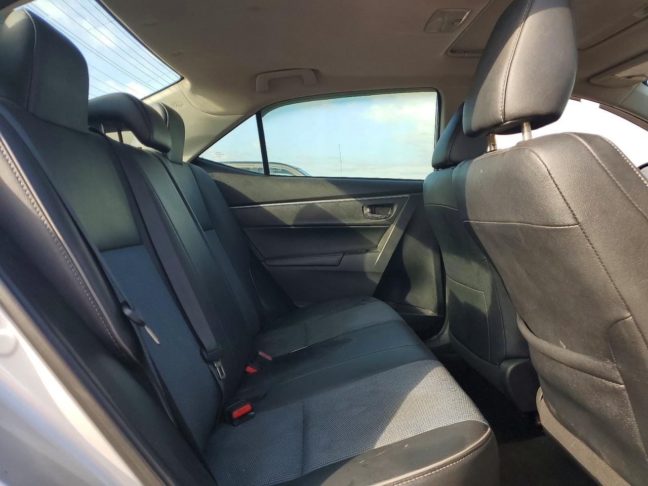 2014 TOYOTA COROLLA L photo 10