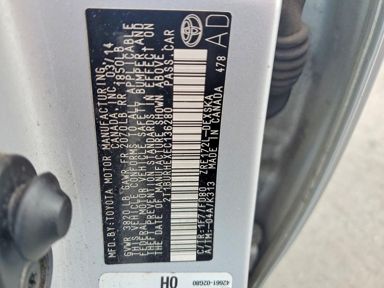2014 TOYOTA COROLLA L photo 12