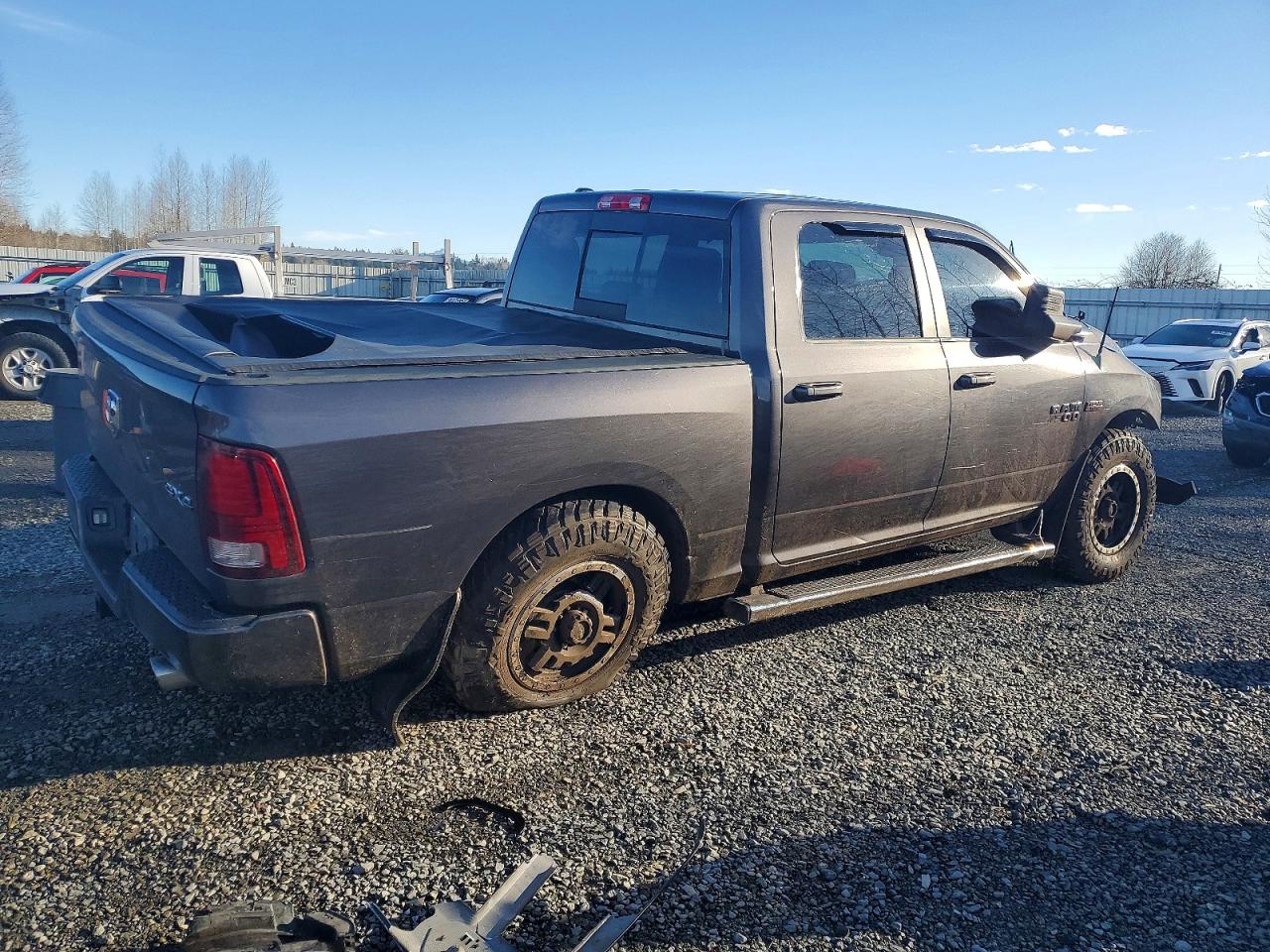 2016 RAM 1500 SPORT photo 3