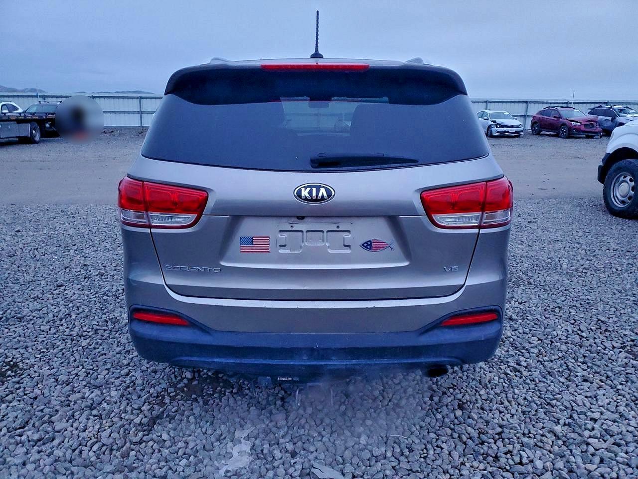 2016 KIA SORENTO LX photo 6