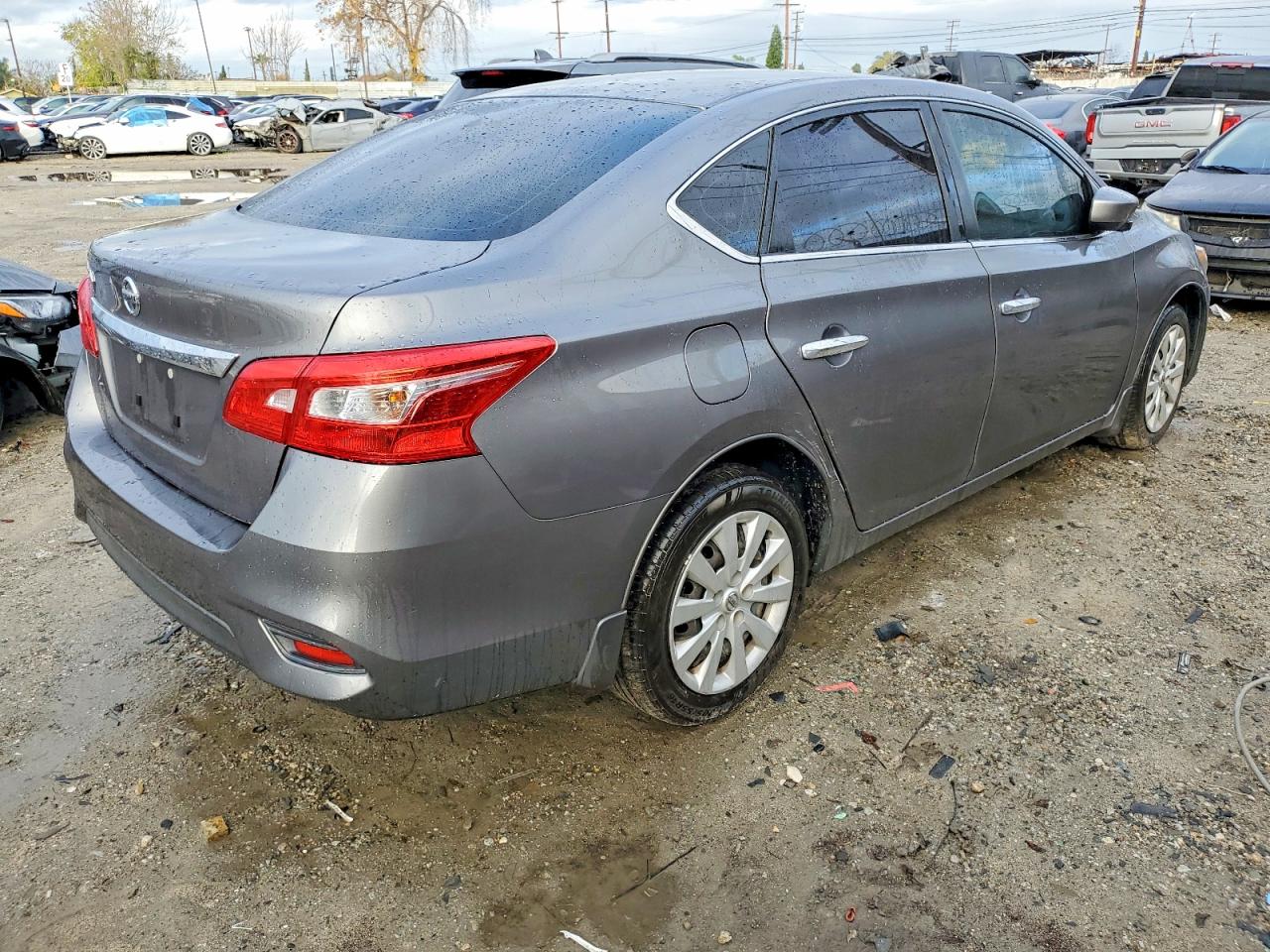 2016 NISSAN SENTRA S photo 3