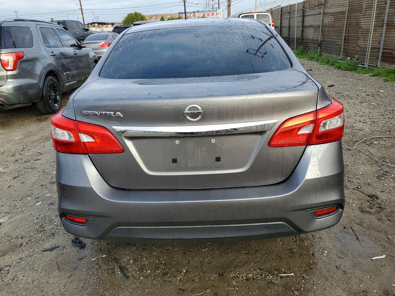 2016 NISSAN SENTRA S photo 6