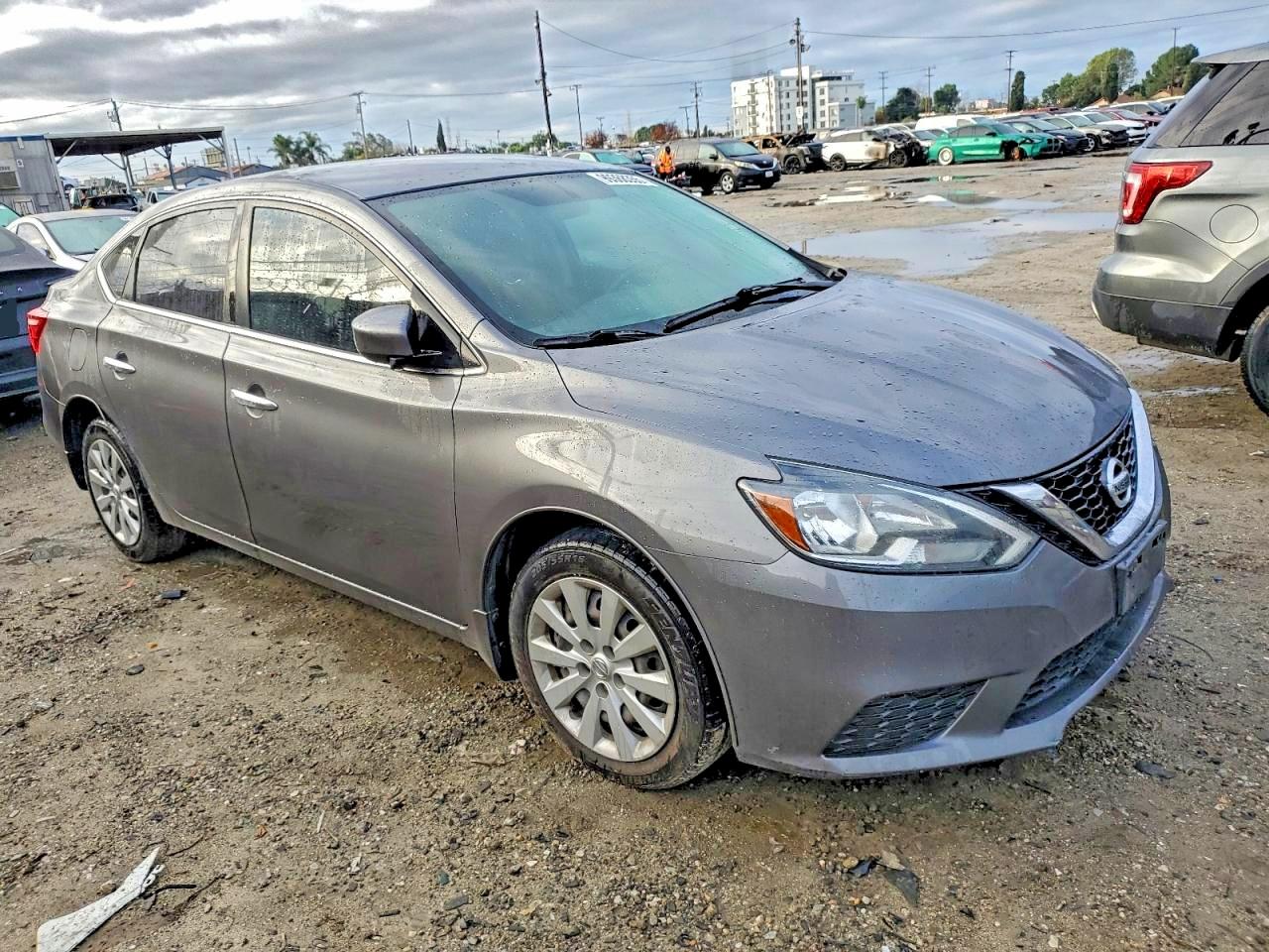 2016 NISSAN SENTRA S photo 4