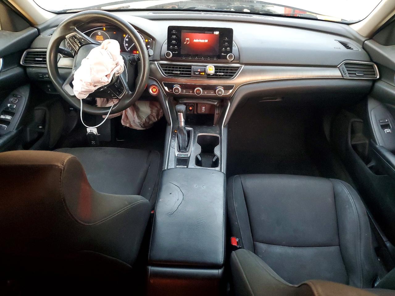2018 HONDA ACCORD LX photo 8