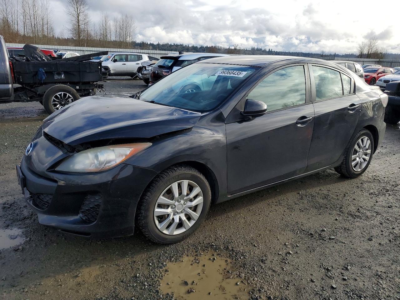 2013 MAZDA 3