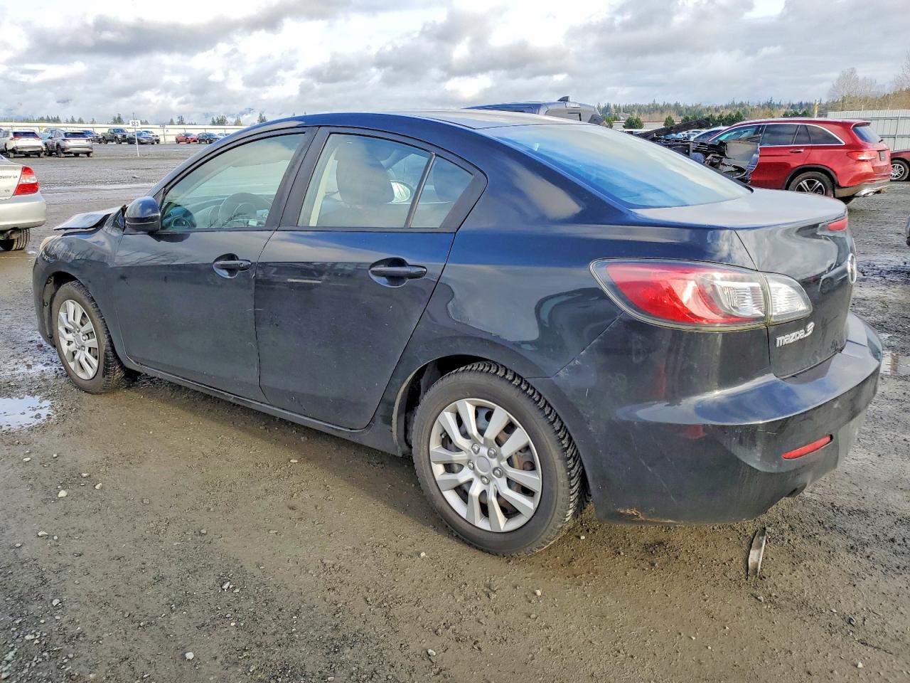 2013 MAZDA 3 I photo 2