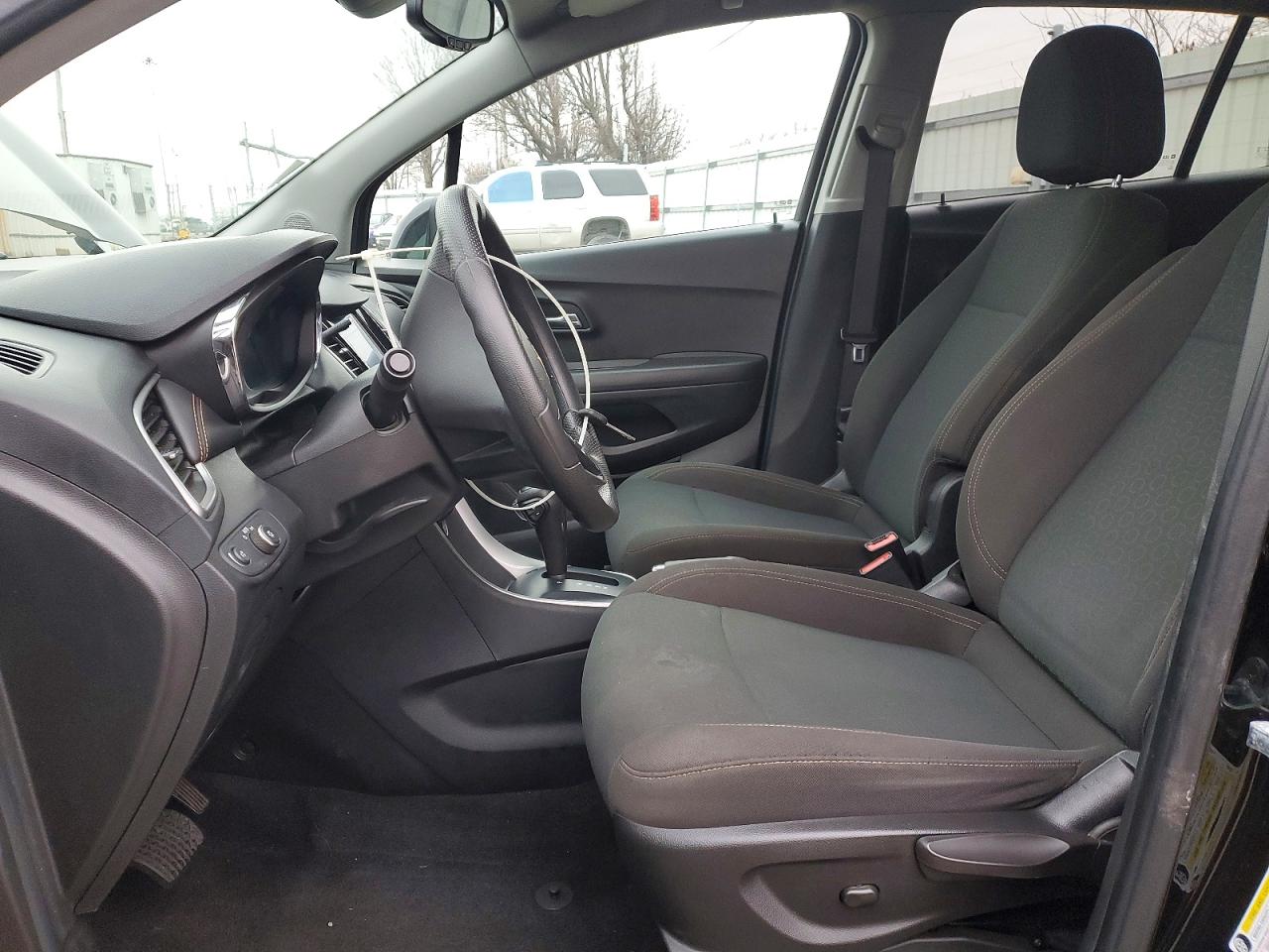 2020 CHEVROLET TRAX LS photo 7