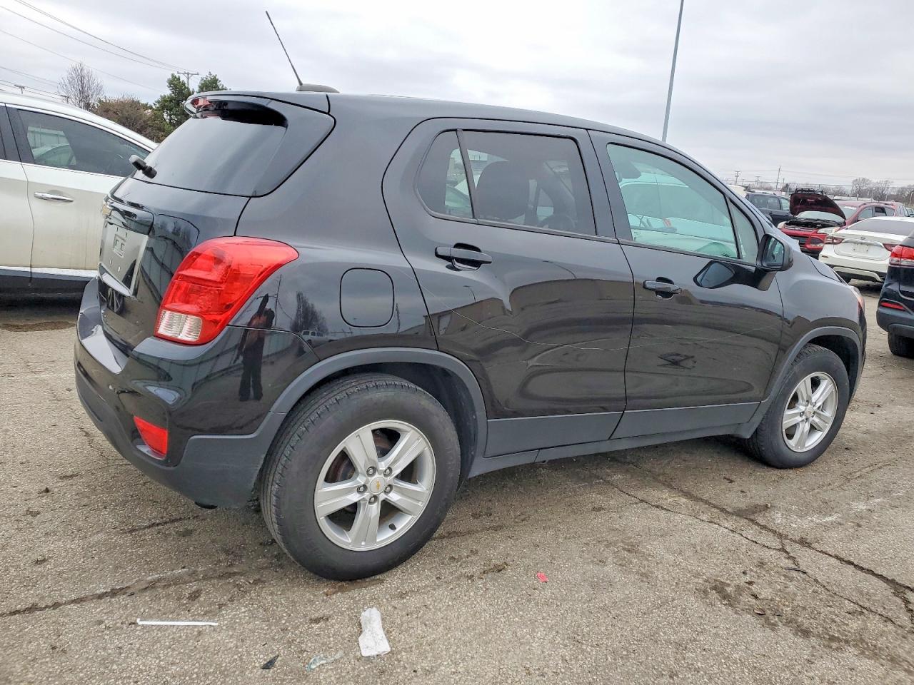 2020 CHEVROLET TRAX LS photo 3