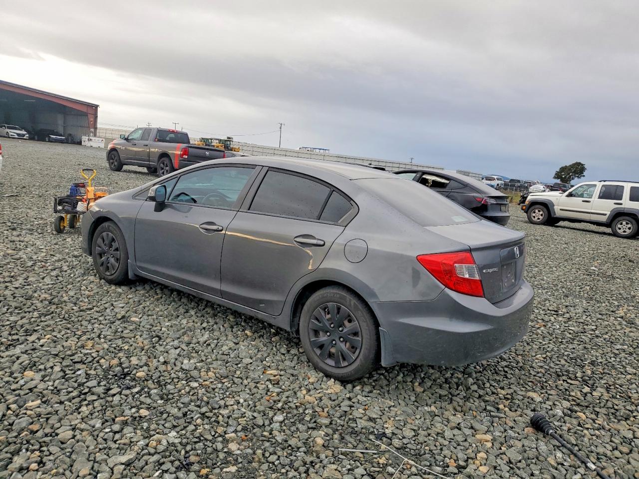 2012 HONDA CIVIC LX photo 2