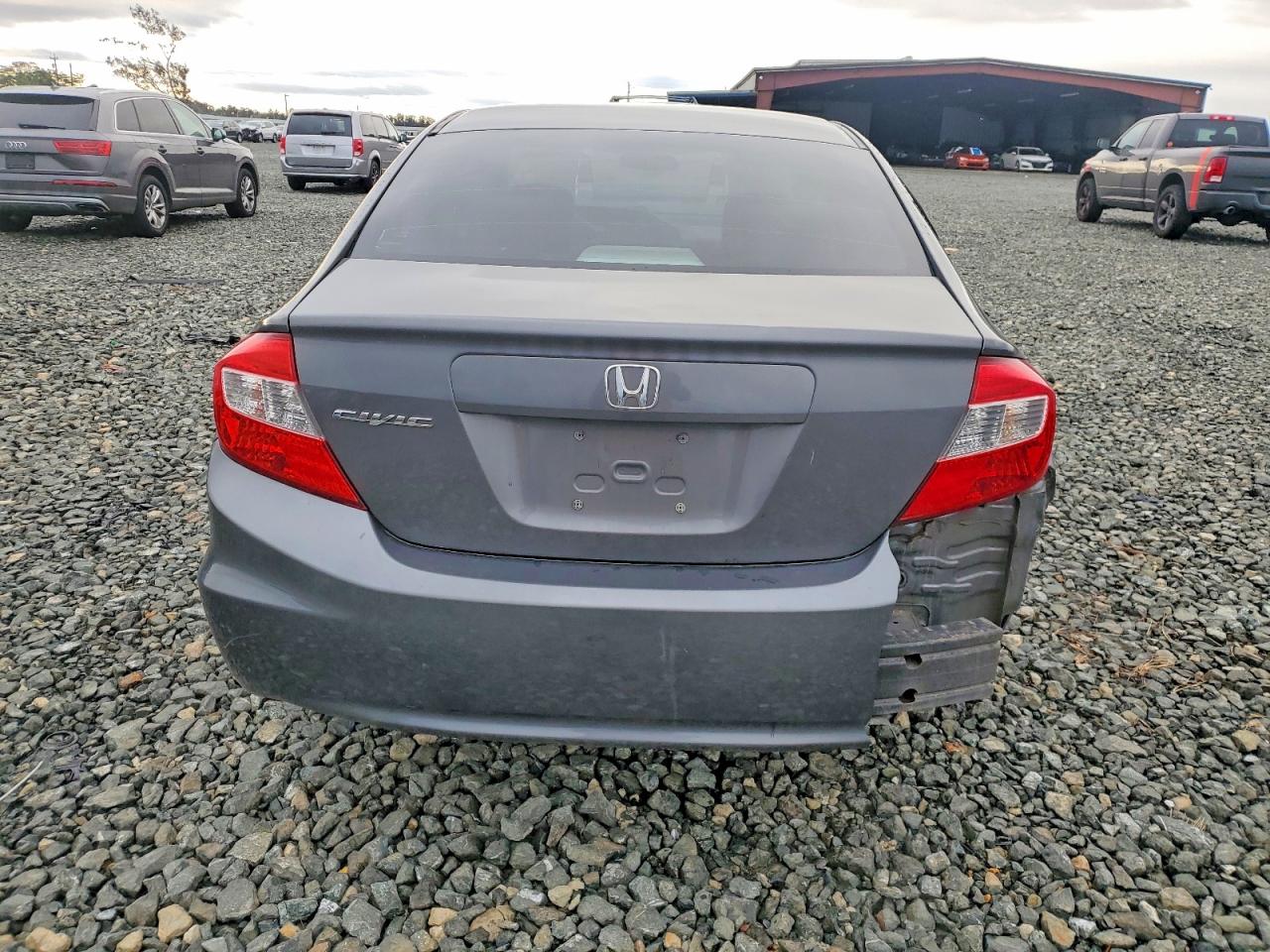 2012 HONDA CIVIC LX photo 6