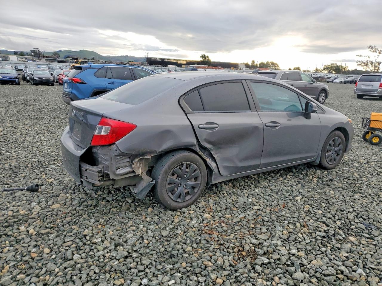 2012 HONDA CIVIC LX photo 3