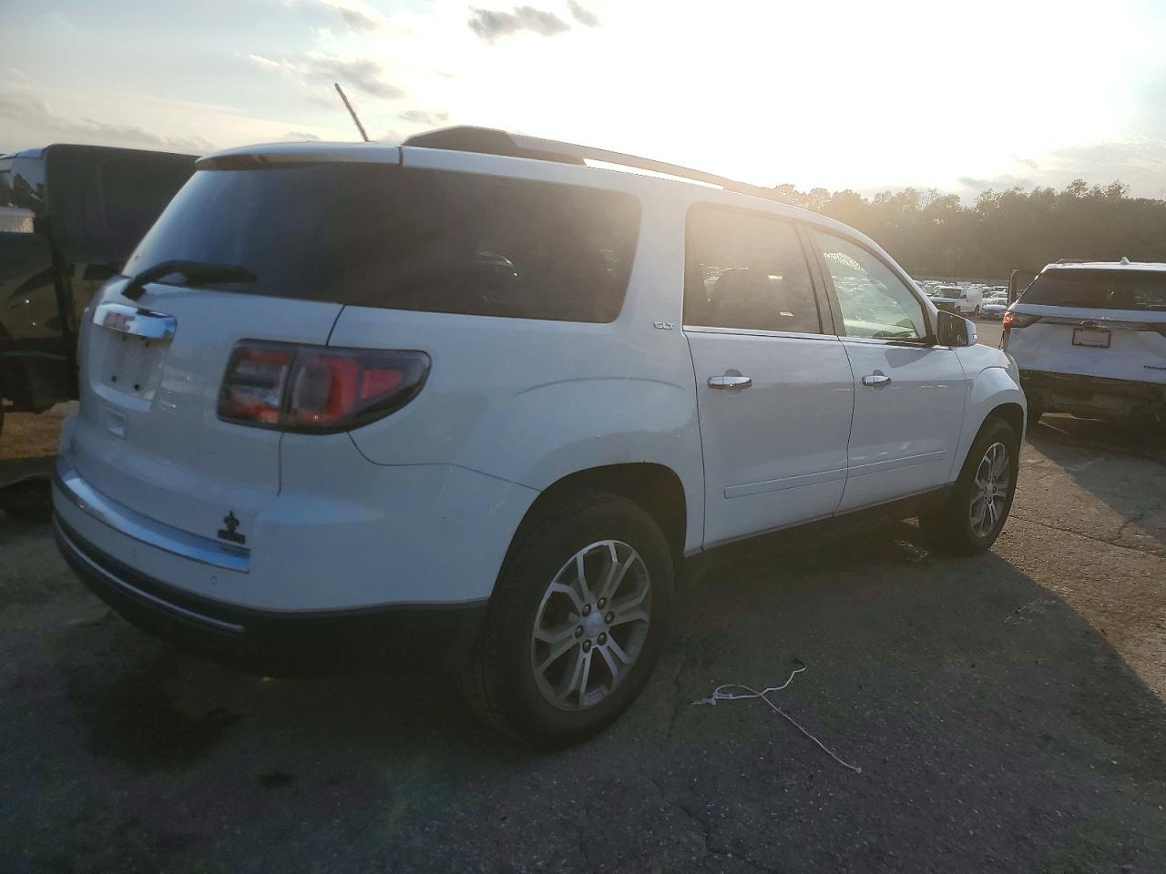 2015 GMC ACADIA SLT-1 photo 3