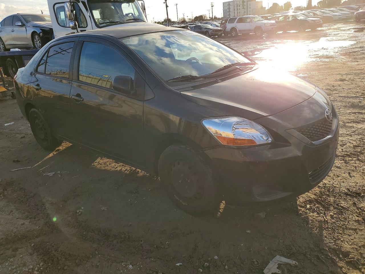 2010 TOYOTA YARIS photo 7