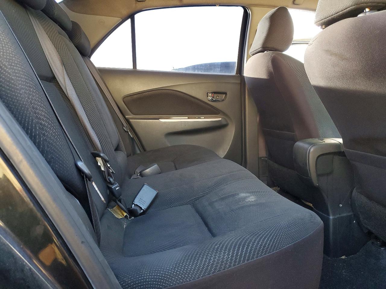 2010 TOYOTA YARIS photo 19
