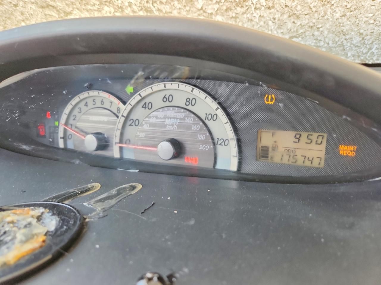 2008 TOYOTA YARIS photo 9