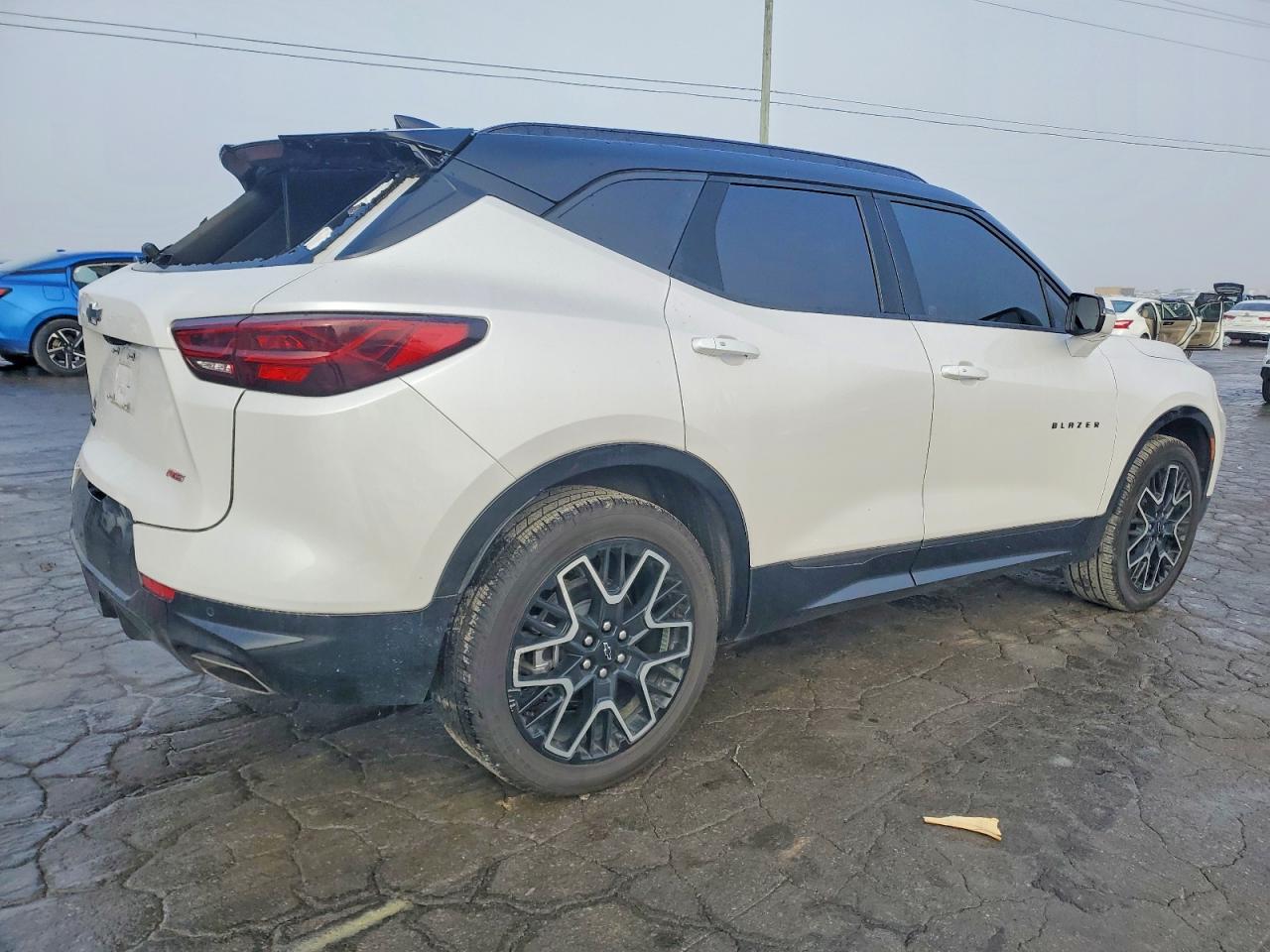 2025 CHEVROLET BLAZER RS photo 3