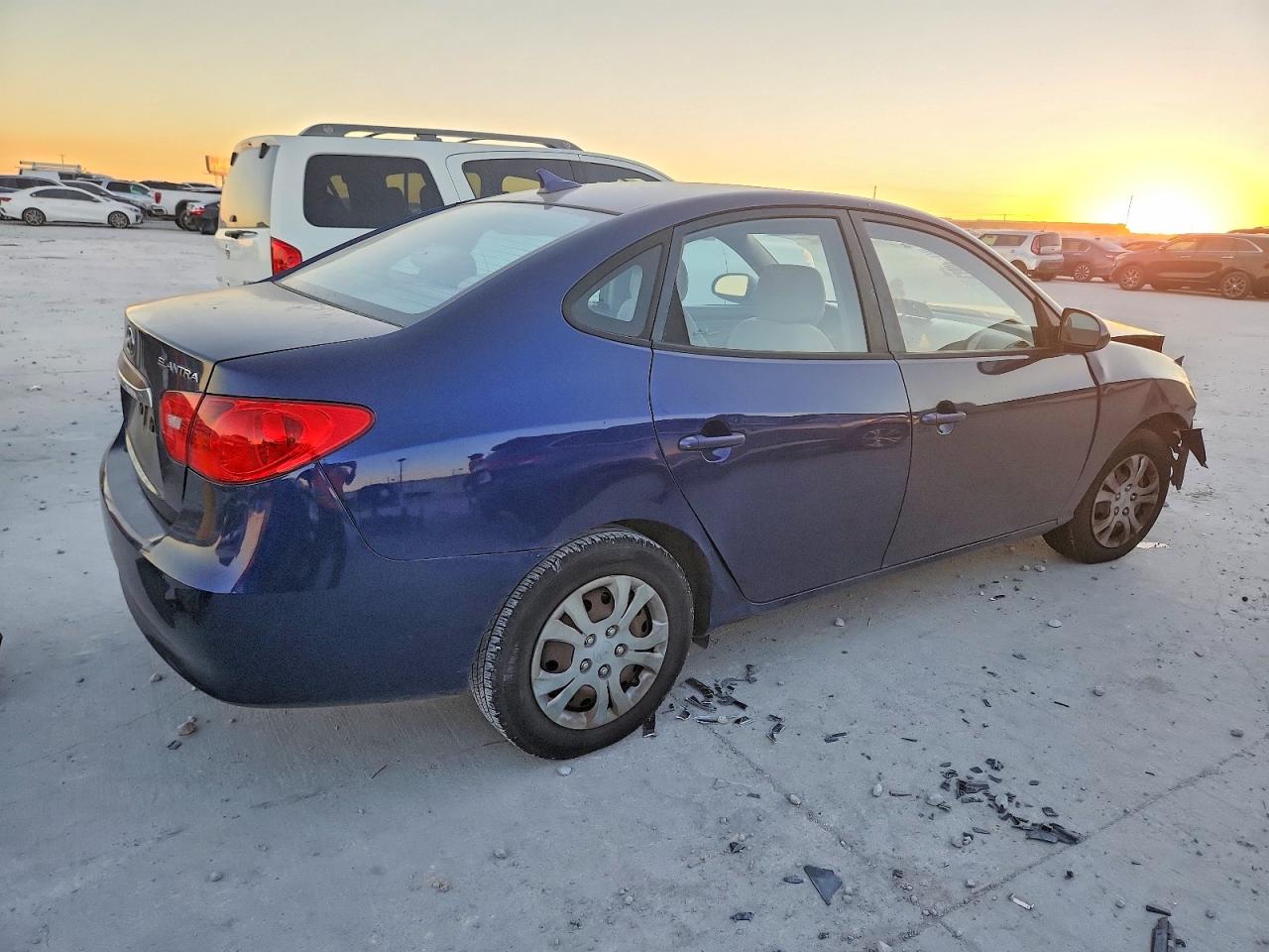 2010 HYUNDAI ELANTRA BLUE photo 3