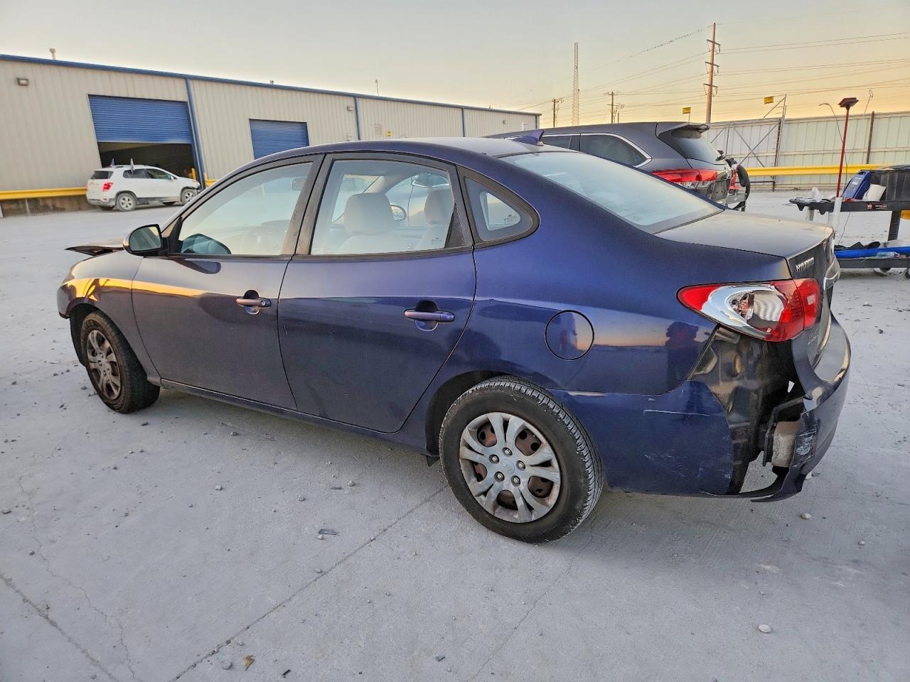 2010 HYUNDAI ELANTRA BLUE photo 2