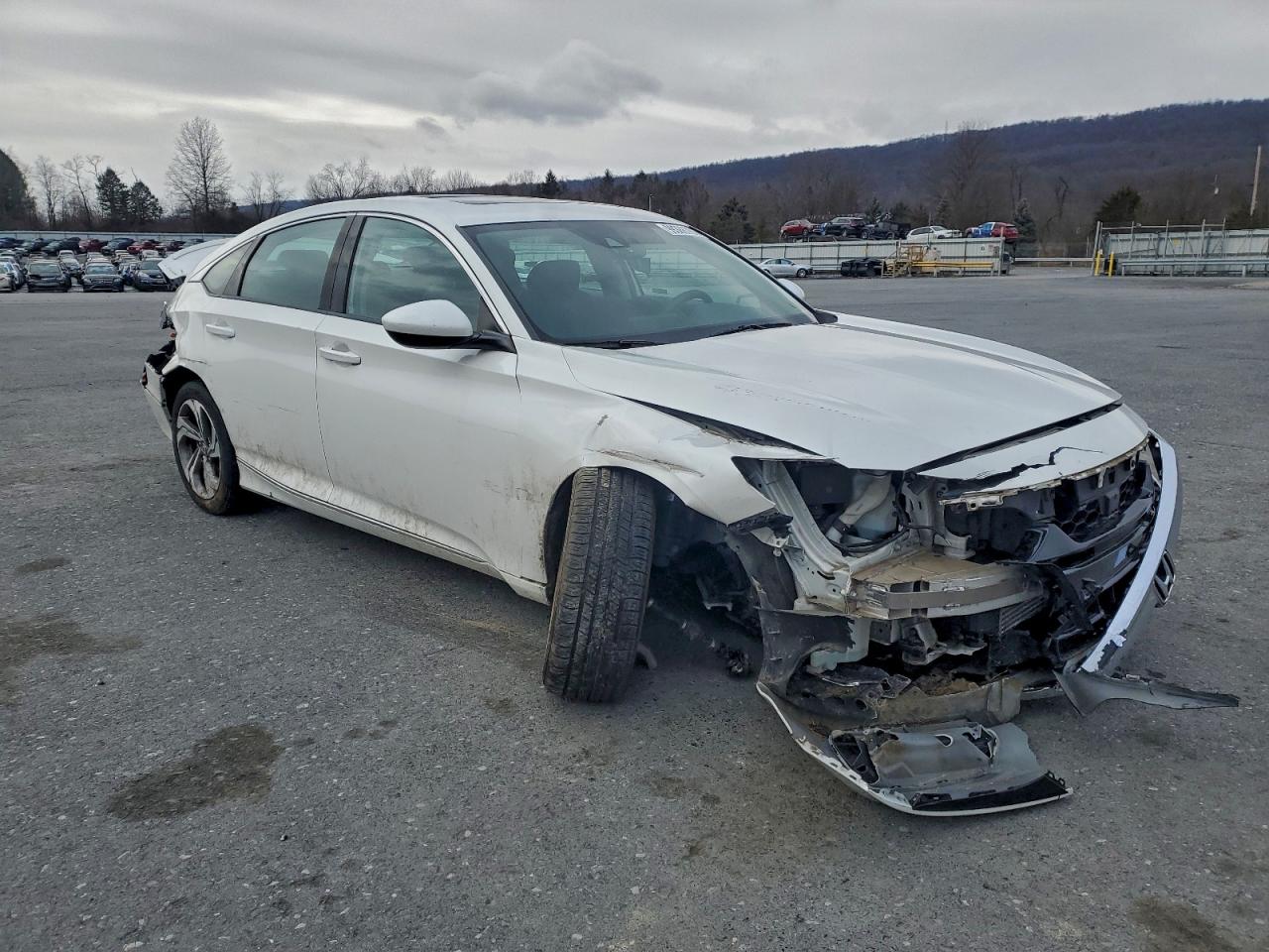 2018 HONDA ACCORD EX photo 10