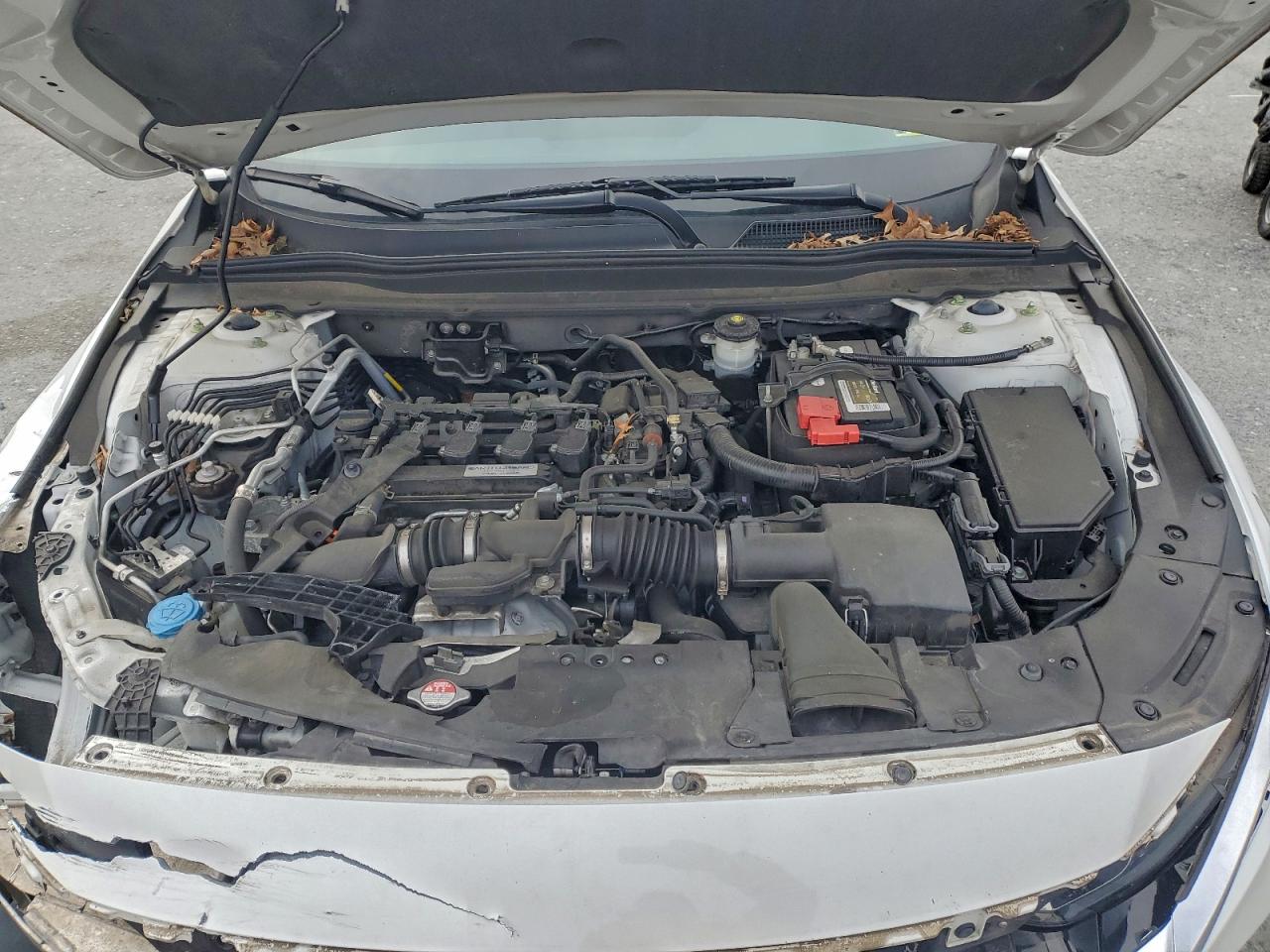 2018 HONDA ACCORD EX photo 31