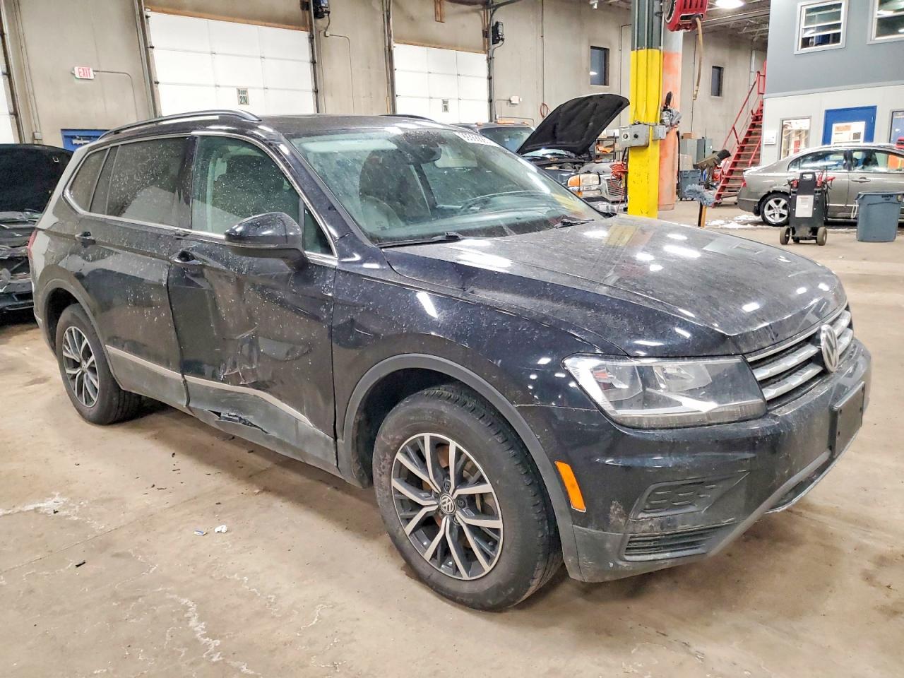 2020 VOLKSWAGEN TIGUAN SE photo 4
