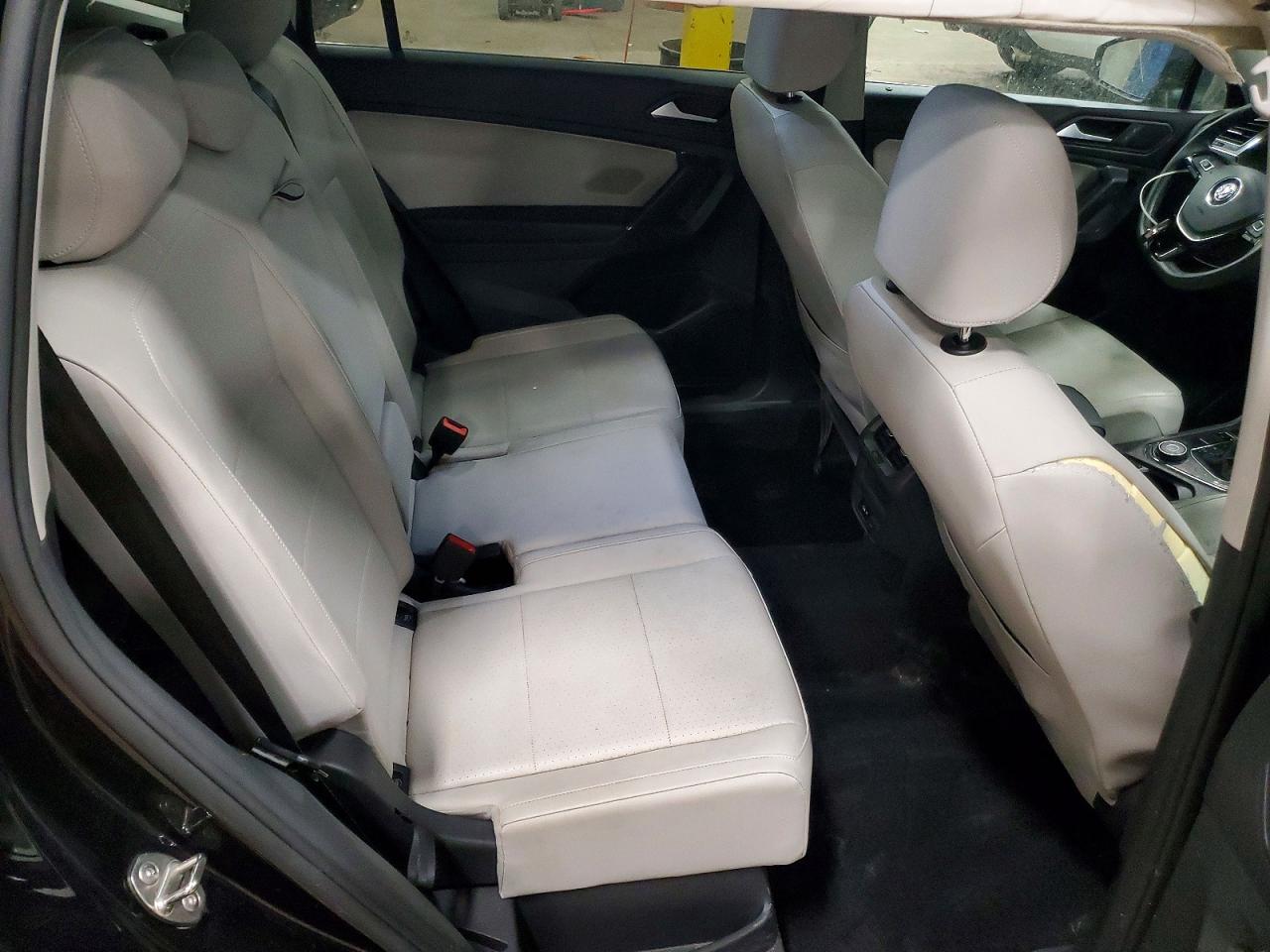 2020 VOLKSWAGEN TIGUAN SE photo 11