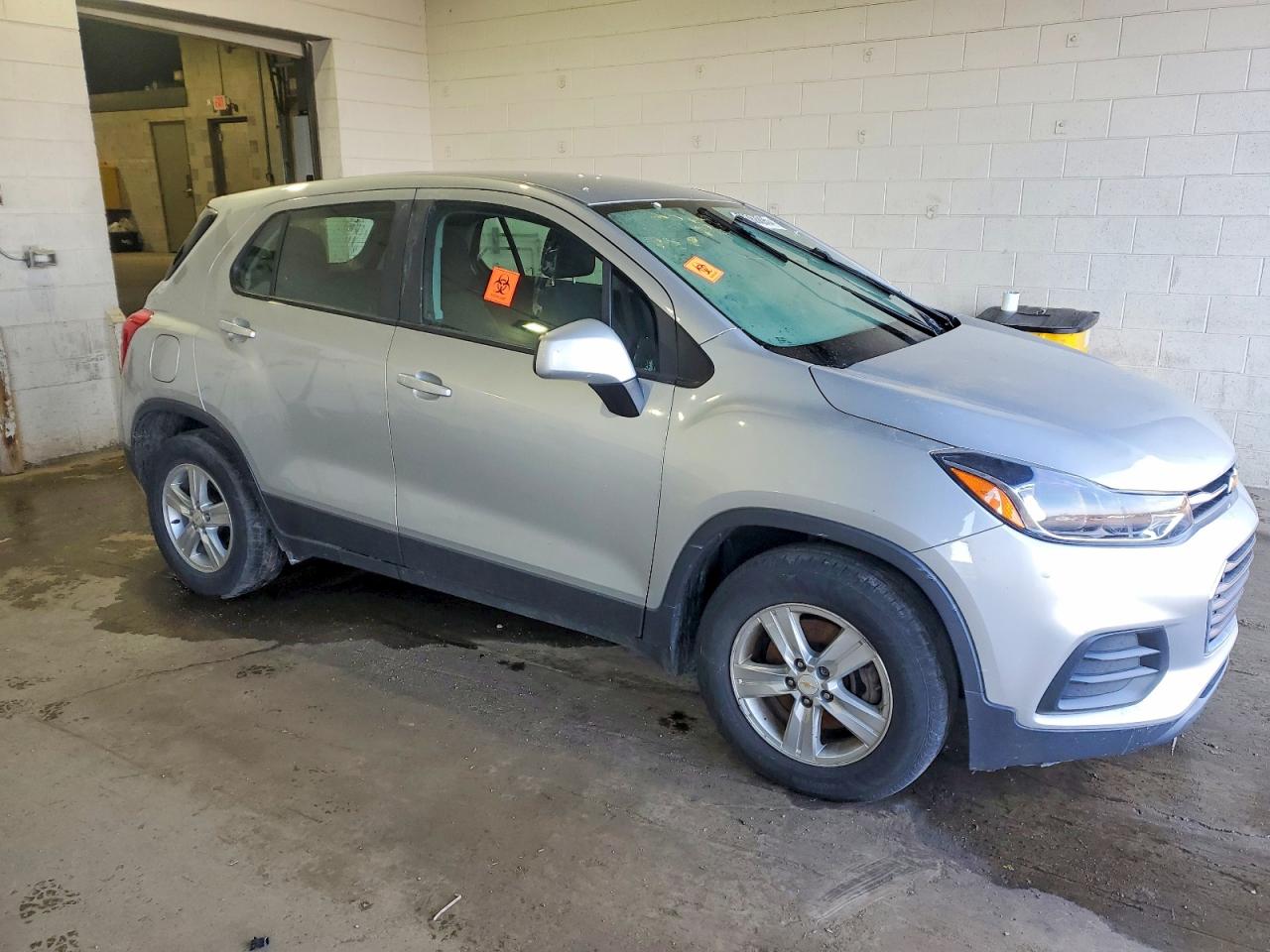 2019 CHEVROLET TRAX LS photo 4