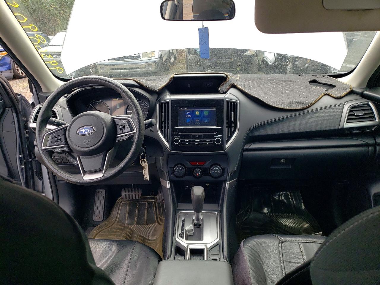 2020 SUBARU FORESTER photo 8