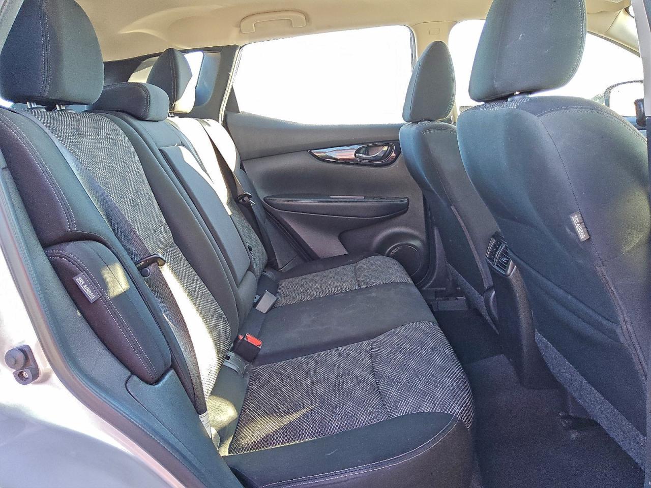 2020 NISSAN ROGUE SPORT S photo 10