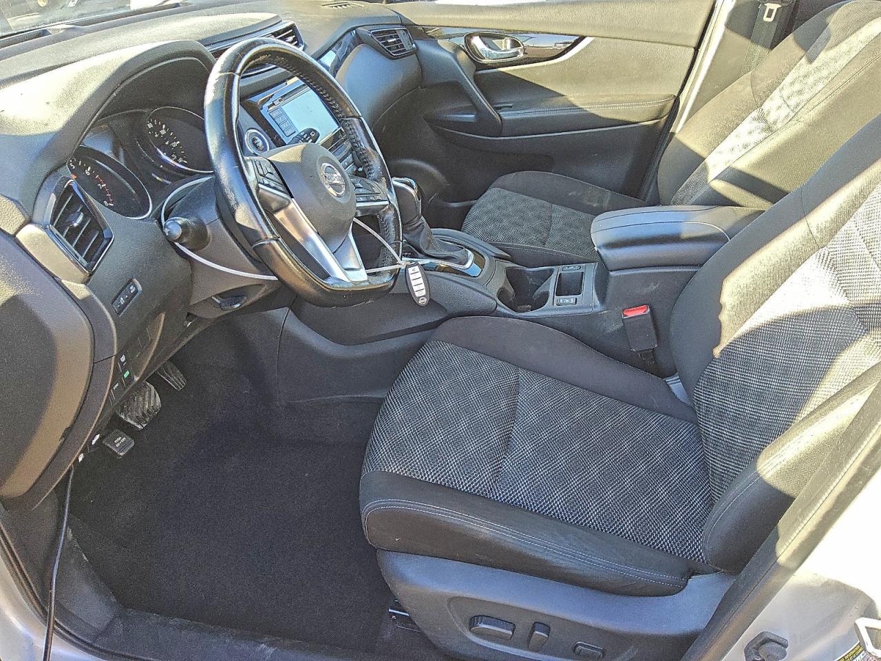 2020 NISSAN ROGUE SPORT S photo 7