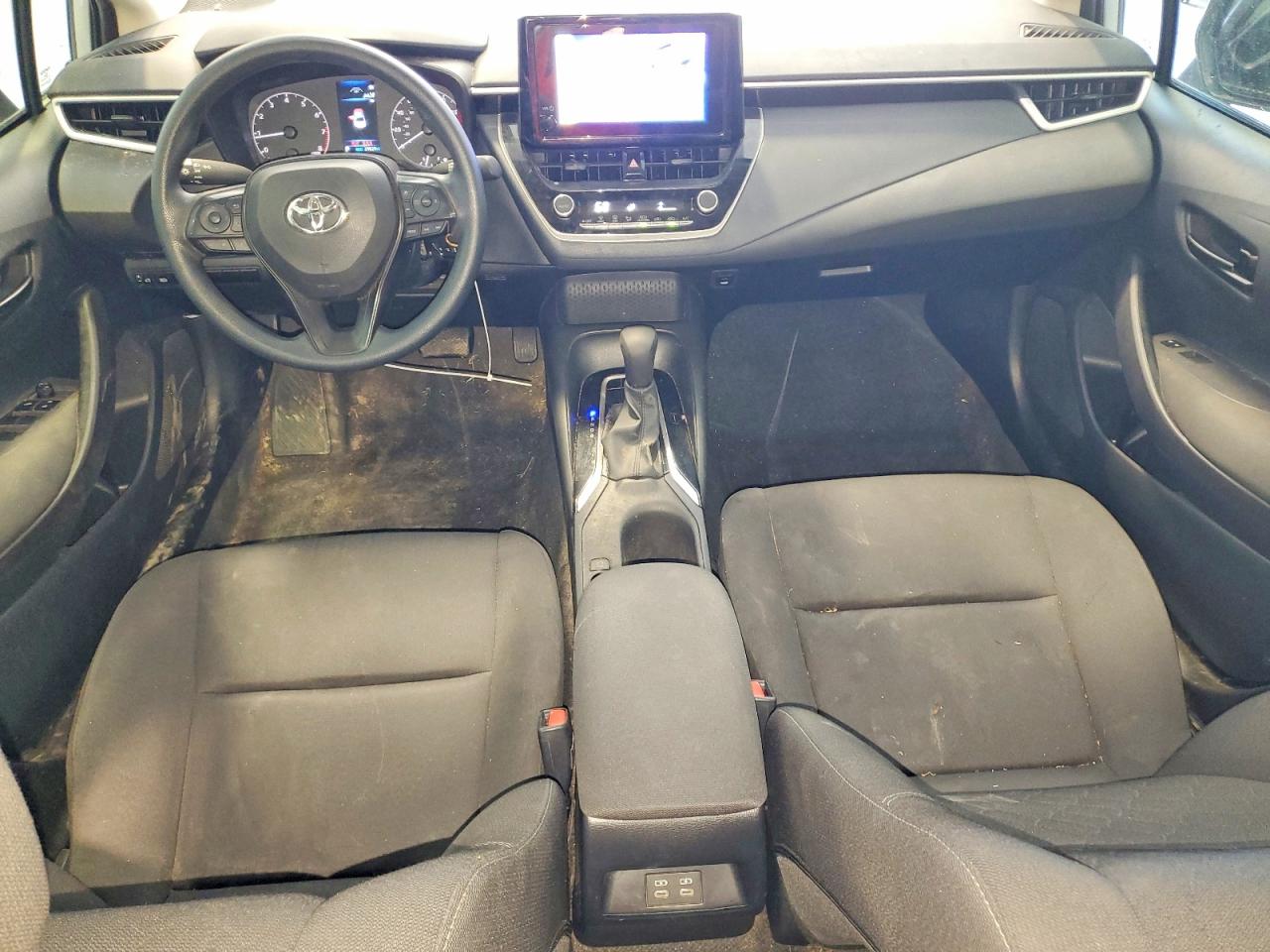 2024 TOYOTA COROLLA LE photo 8