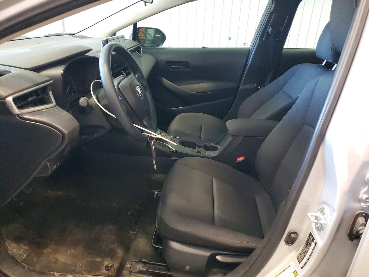 2024 TOYOTA COROLLA LE photo 7