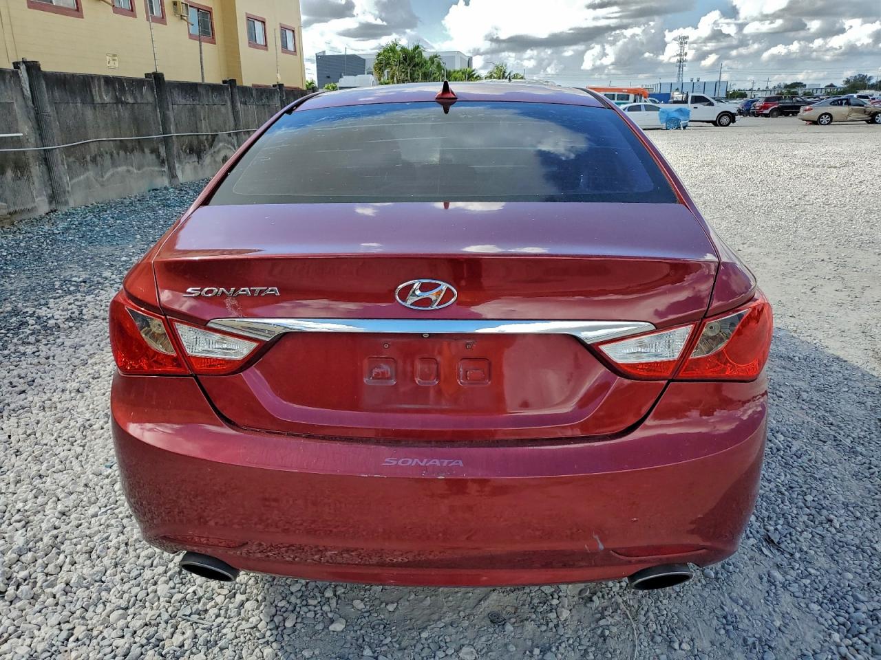 2012 HYUNDAI SONATA SE photo 6